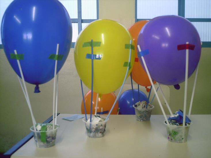 wiązanie balonów - convitejunino2008.JPG
