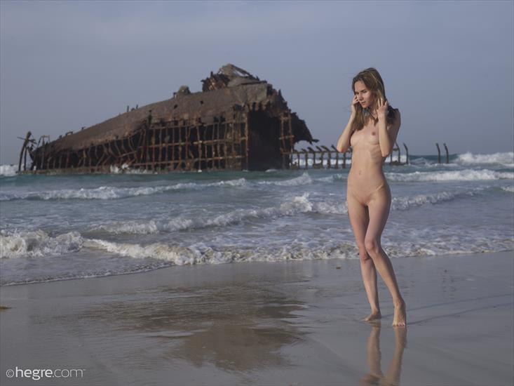 2024-04-27 - Proserpina naked and shipwrecked 41_14000 - proserpina-naked-and-shipwrecked-16-14000px.jpg